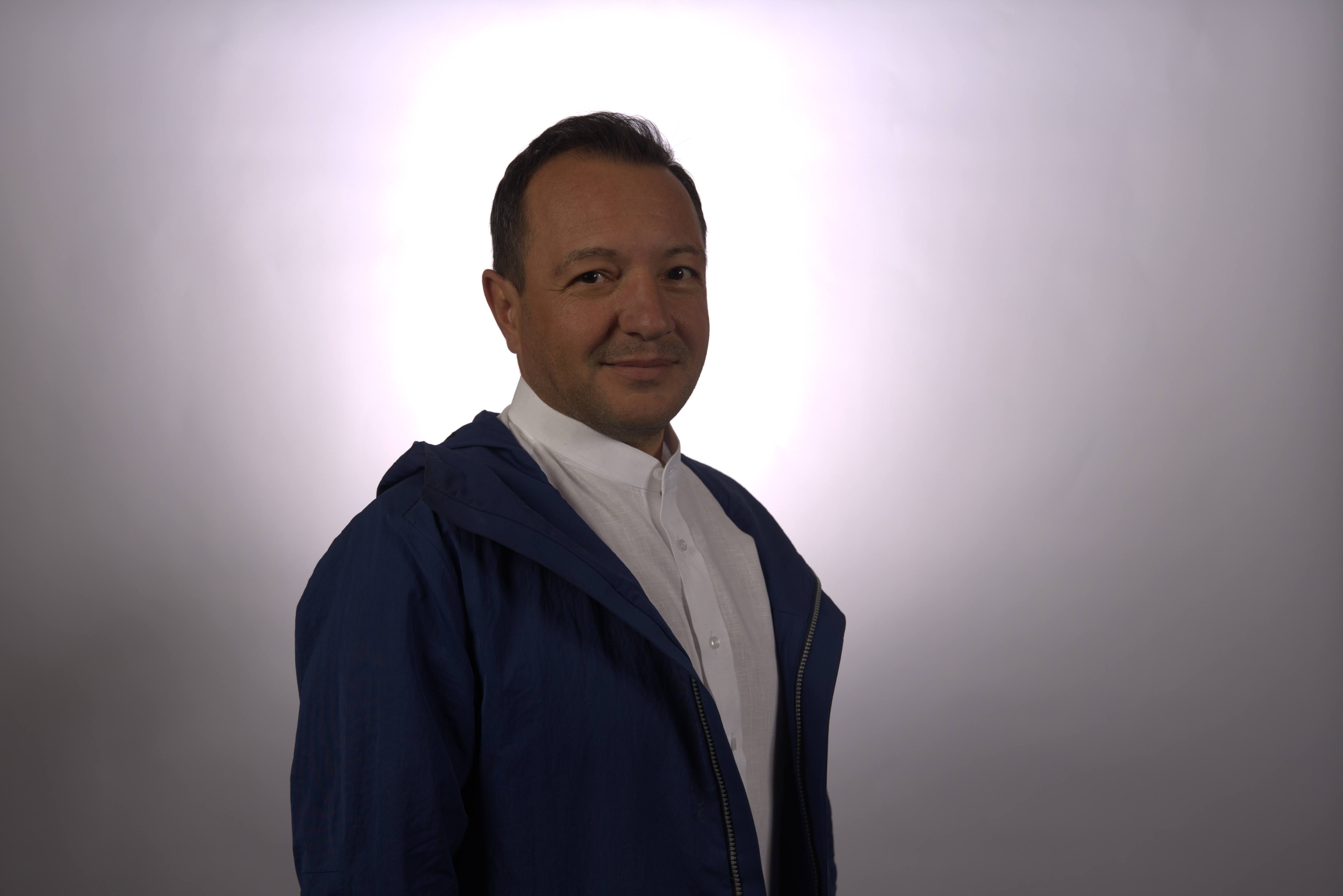 Platzhalterbild für Argon Nikmengjaj